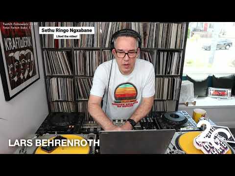 DSOH 776 - weekly Deep House DJ Mix by Lars Behrenroth - recorded live at Deeper Shades HQ