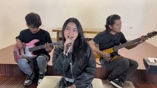 Download lagu LAMPU KUNING - JUICY LUICY (COVER BY RATU AULIA) mp3 Download lagu LAMPU KUNING - JUICY LUICY (COVER BY RATU AULIA) mp3