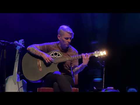 13/13 Kaki King - 45 y/o Les/29 Man+Night After Sidewalk 🖤@Sellersville Theater,Sellersville 4/13/25