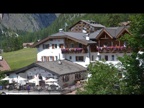 Hotel Scoiattolo, Selva di Val Gardena, Italy
