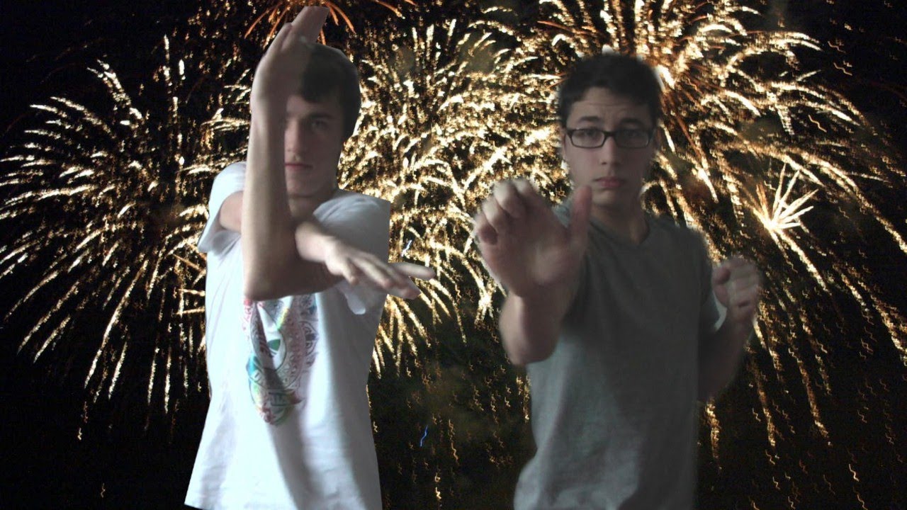 SqueeZie & FeZzo | FEU D'ARTIFICE DE VIDEOS ! thumbnail