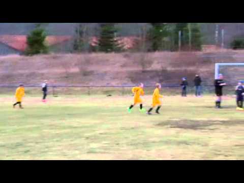 Ungetrübte Freude über ein Tor, SG Jößnitz - Elsterberger BC