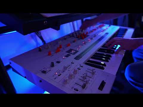Udo Super Gemini Ambient Pad Improvisation