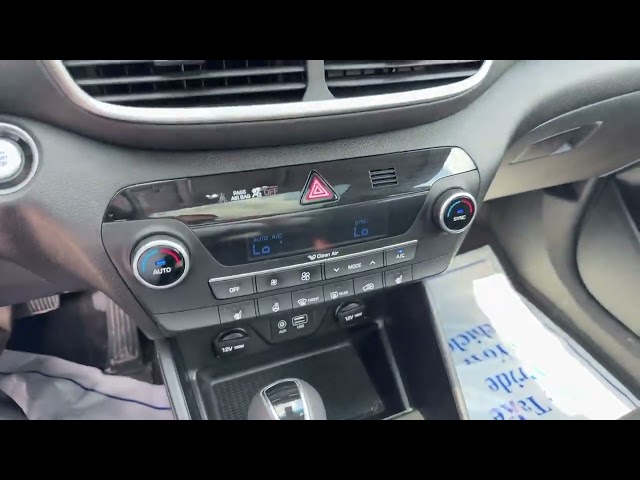 2021 Hyundai Tucson Luxury AWD | low km | apple carplay & and... in Cars & Trucks in London