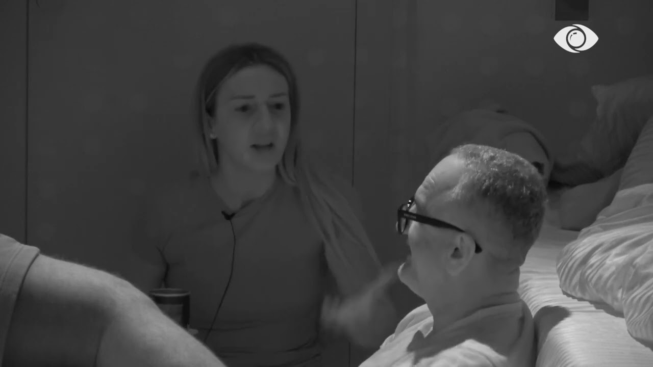 “Pse të vjen inat që s’je faktor në lojë?”/ Rogerti diskuton me Artanin, Juela: Si mund të thuash…