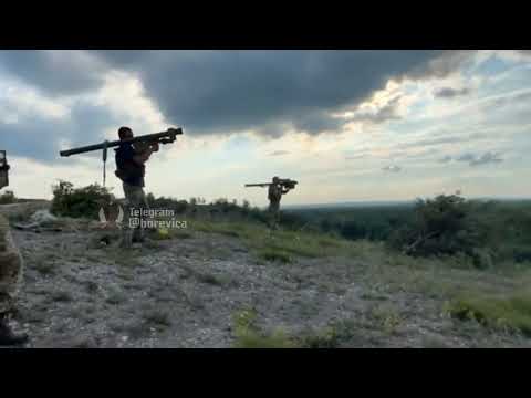 Ukrainian anti-air defense units (armed with 9K38 Igla) are trying to lock on two Russian jets