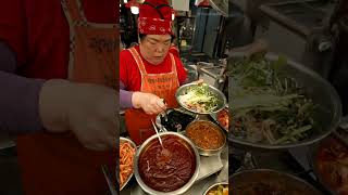 Download lagu Giant Korean Bibimbap with Endless Veggies at Gwangjang Market! #koreanfood mp3 Download lagu Giant Korean Bibimbap with Endless Veggies at Gwangjang Market! #koreanfood mp3