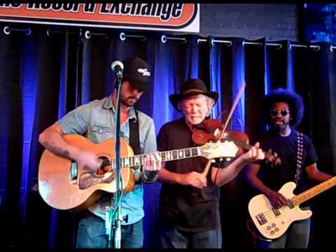 Ryan Bingham - My Diamond is Too Rough (KRVB The River live at The Record Exchange)