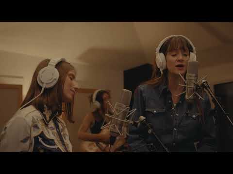 Lily Meola - 'Cowboy' with Nikki Lane (Live Performance Video)