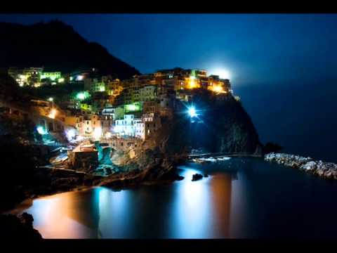 Italian Mafia DJ feat. Tiff Lacey - Hold Me Now (MST Remix)