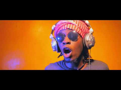 Mmmh (studio free style)- khaqi (official video).
