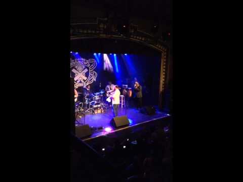 Eric Roberson with Rain Man Ent performing She (Jon Dixon Solo)