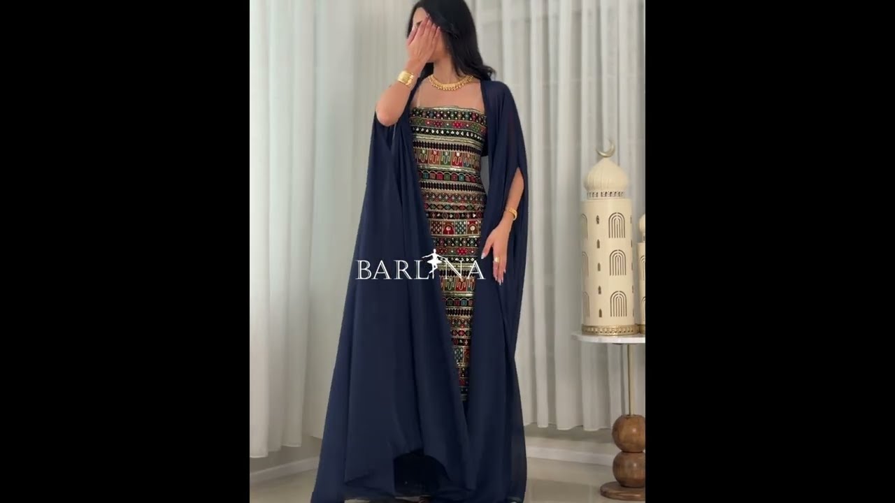 Long jalabiya with a luxurious traditional pattern - M - Navy Blue