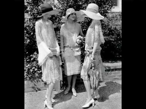 Roaring Twenties: Orch. Bernard Etté - When Polly Walks Through the Hollyhocks, 1928