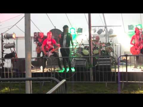 Junction XIII - Charged @ Lion Rally, Reading 2011 (HD)