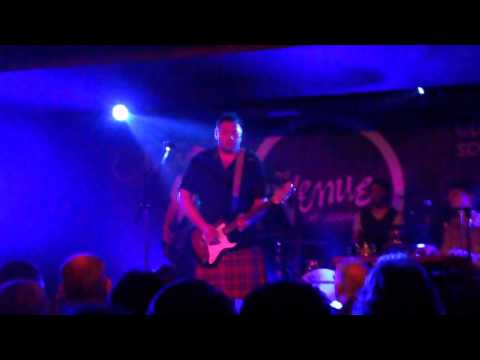 king king featuring alan nimmo at the oran mor glasgow  25 06 2011