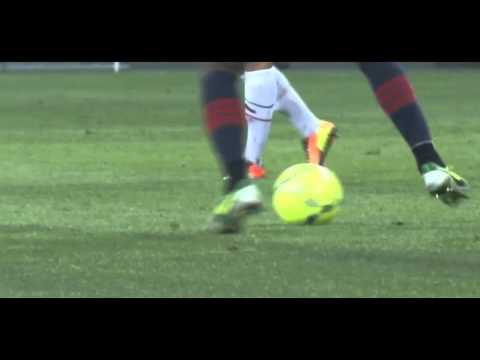 Le petit pont de Aurélien Chedjou sur Dario Cvitanich