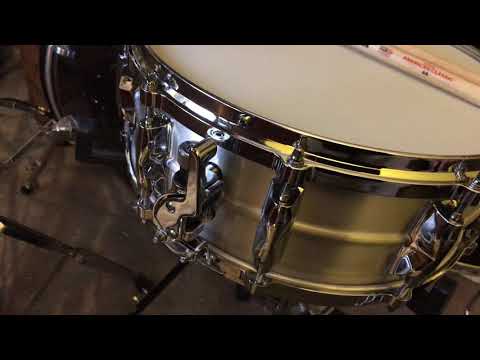 Finally, the Yamaha recording custom aluminum 14 x 5 1/2 snare drum