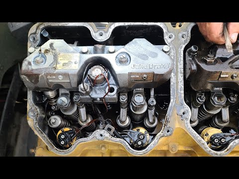 Rebuilding a Peterbilt 6NZ C15 Motor part 1