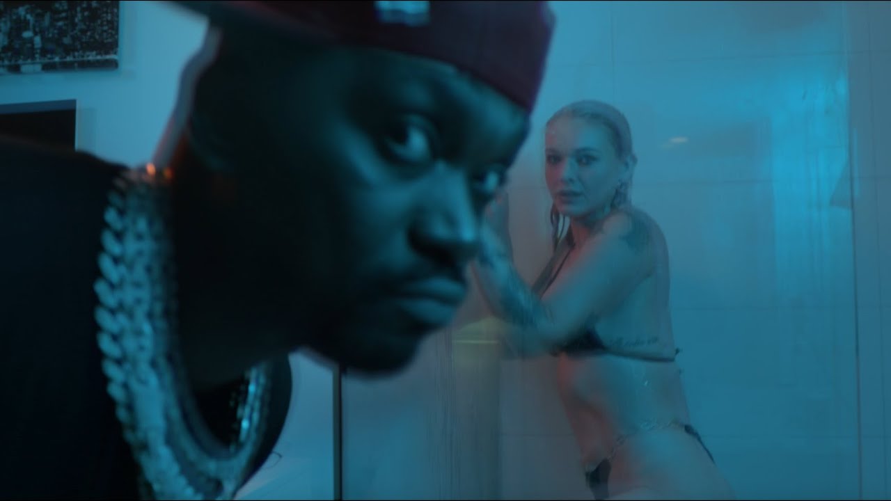 Busy Signal — Bruk Dung Di Bed