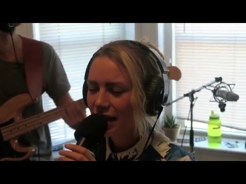 Matilda Gratte // Breaking Free (Live at The Crab Sessions)