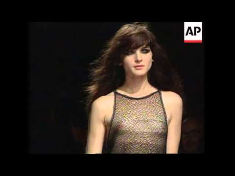 ITALY: MILAN FASHION SHOW: SPRING/SUMMER 1999 COLLECTIONS