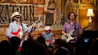 Lucky Barn (S03E03) Little Freddie King - Tough Frog to Swallow @Pickathon 2015