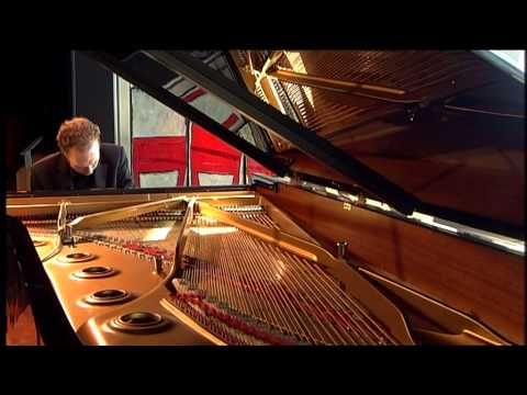 Pianist Ralph van Raat plays John Tavener: Ypakoë, complete (Part I&II)