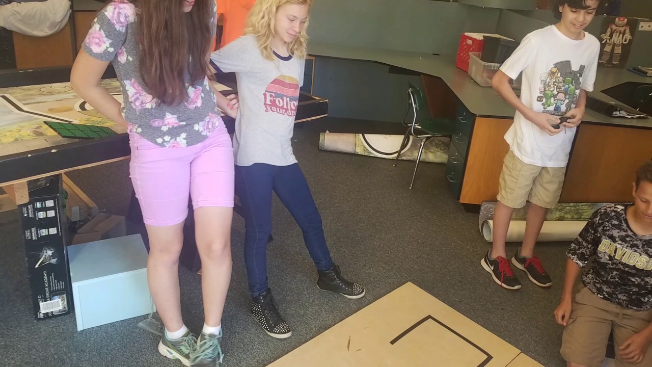 DMS 6th grade STEM + EV3 robots