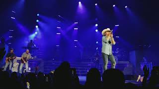 Justin Moore and Bo Garrett play tribute to Troy Gentry