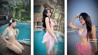 Những Cô Nàng Bikini ? 