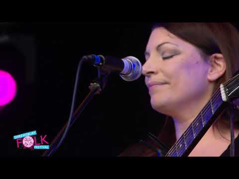 Edwina Hayes at Shrewsbury Folk Festival 2021