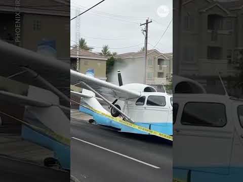 Small plane makes emergency landing on Phoenix highway
