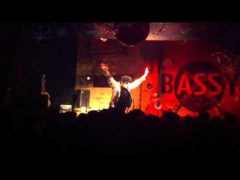 Reverend Beat-Man & Urban Junior live @ Bassy Cowboyclub HD