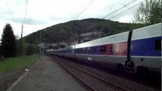 preview picture of video 'TGV Atlantique à St Pé de Bigorre. 06/05/2012'