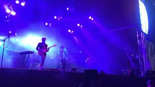 Young The Giant (Eros) Live