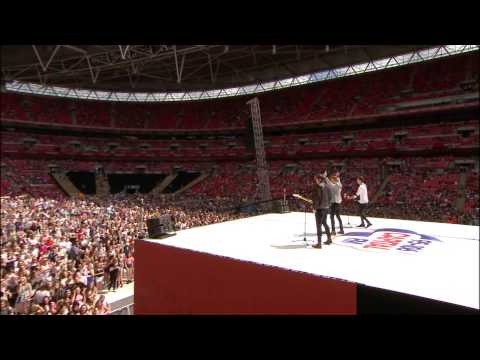 Maroon 5 - Sugar (Cahoots LIVE at Wembley Stadium) #TakeTheStage