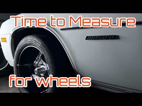 Measuring for custom wheels on our 1980 Chevy camaro 275 in the front 305 out back 📏