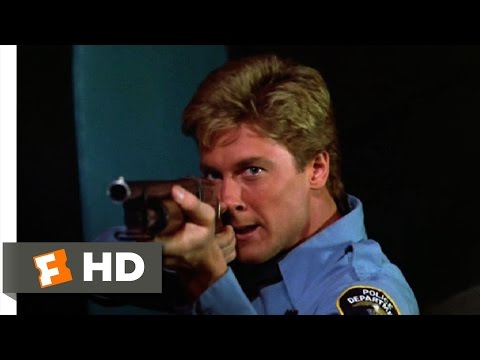 Killer Klowns from Outer Space (10/11) Movie CLIP - Escaping the Circus (1988) HD