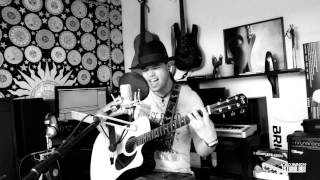 Jaio Javinson - The World Is Round (Live Studio909)