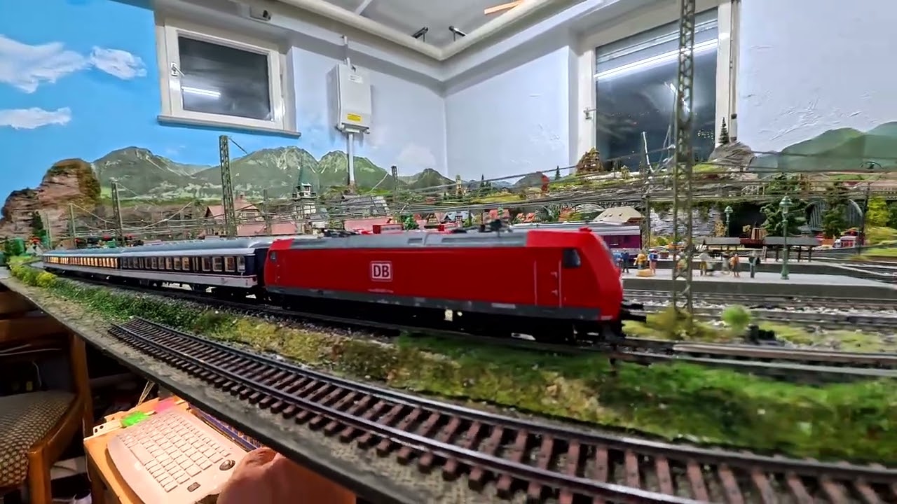 Wolfgangs Märklin Modellbahn-Spezial Hasso-P E T Z I.