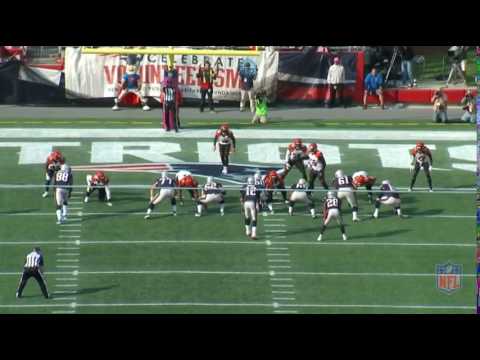 James White returns to flat for four-yard TD