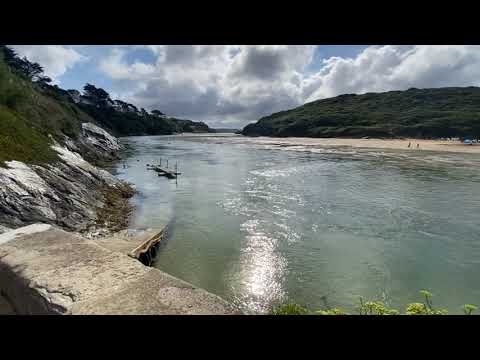 Pentire Hotel Ferry Boat over the Gannel Estuary #newquay #ferryboat #crantock