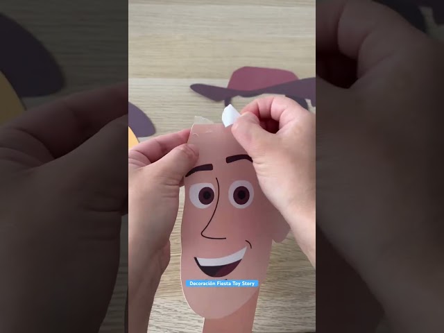 Vídeo relacionado con Star Cutouts SC4679 - Cartón de Datos Recortado de Altura 179 cm, Ideal para temática de Star Trek, Fiestas, cumpleaños, coleccionistas y fanáticos, decoración de Habitaciones y Eventos