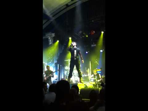 Jayce Lewis - SOLITAIRE (LIVE)