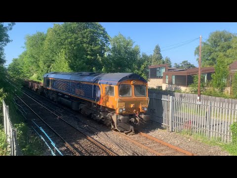 Class 66 | 66735 ‘Peterborough United’ | GB Railfreight - GBRf