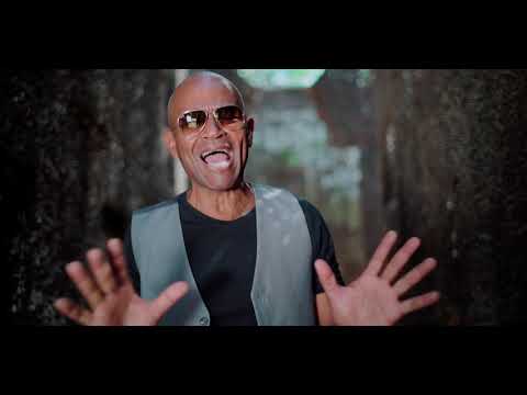 LESLIE VOS: Gradesido (Official Music Video)