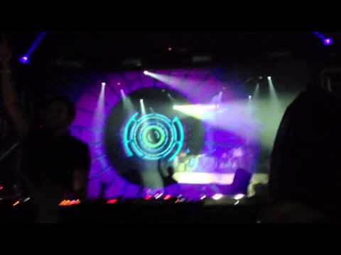 Gareth Emery & Krewella - Lights and Thunder