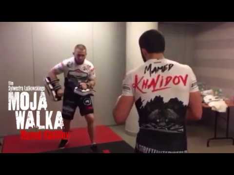 Z planu filmu Sylwestra Latkowskiego "Moja walka. Mamed Khalidov" (2)