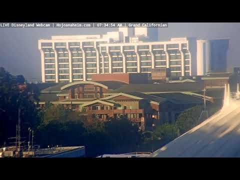 Live webcam of Disneyland Cam